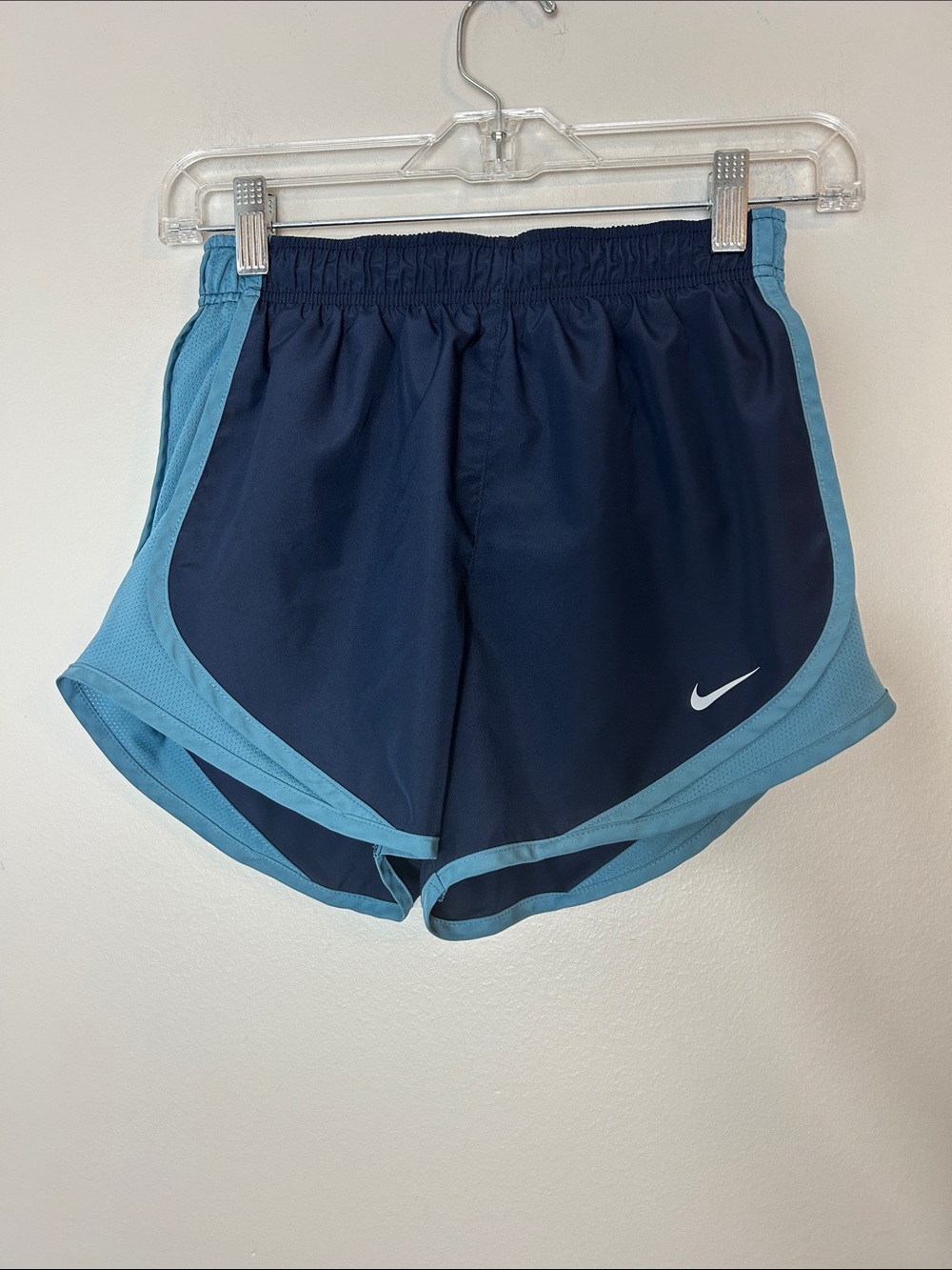 Nike Dri Fit Shots size xs
